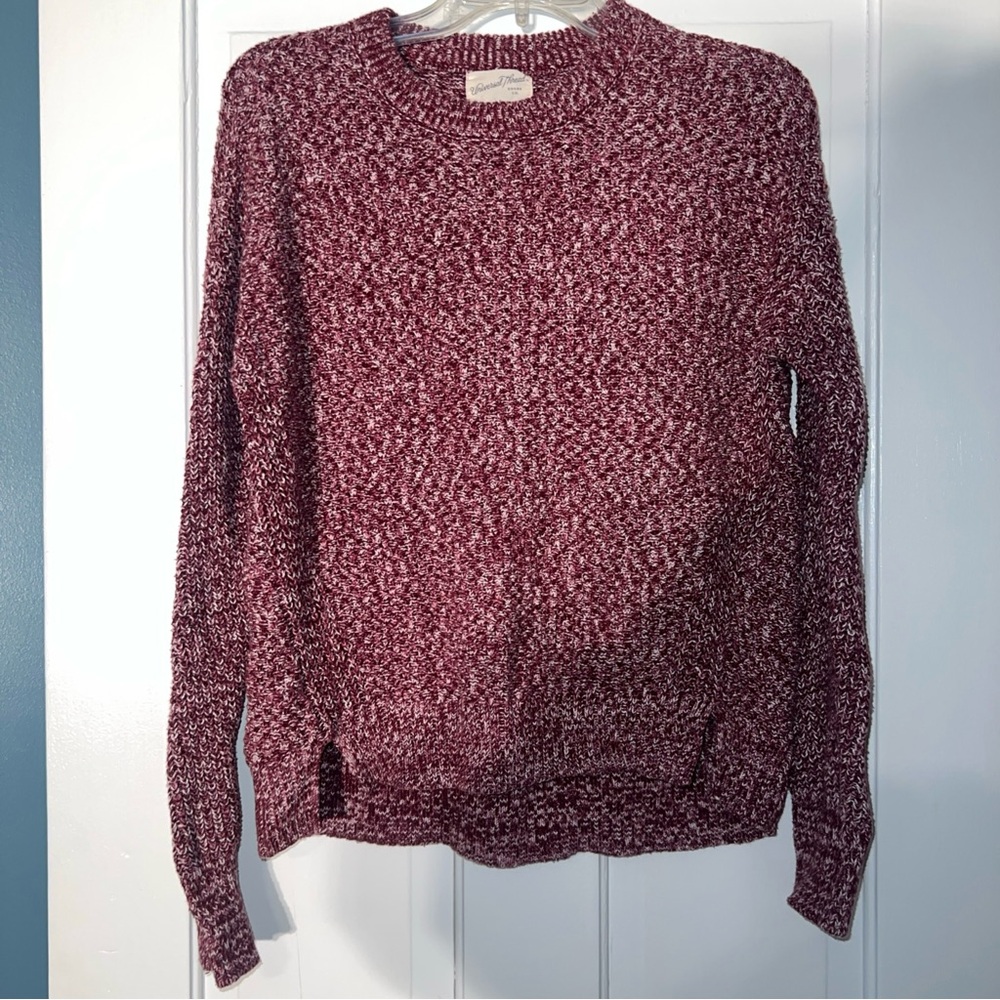 Universal Thread Women's Burgundy Crew Neck Sweater
